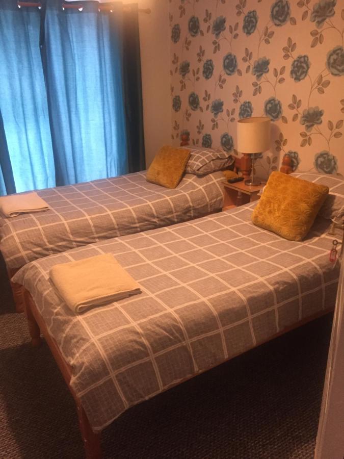 Railway Lodge Guest House Cill Airne Esterno foto